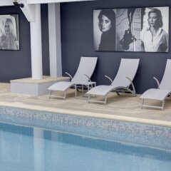 Hotel Arles Plaza Арль бассейн