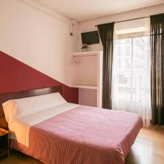 Отель Hostal La Casa de la Plaza Испания, Мадрид - отзывы, цены и фото номеров - забронировать отель Hostal La Casa de la Plaza онлайн комната для гостей фото 5