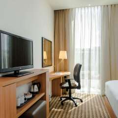 Отель Hampton by Hilton Amsterdam/Arena Boulevard Нидерланды, Амстердам - 2 отзыва об отеле, цены и фото номеров - забронировать отель Hampton by Hilton Amsterdam/Arena Boulevard онлайн удобства в номере фото 2