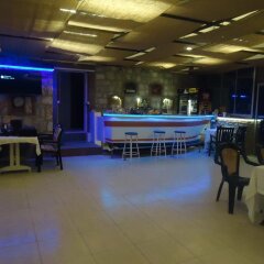 Отель Bells Motel гостиничный бар