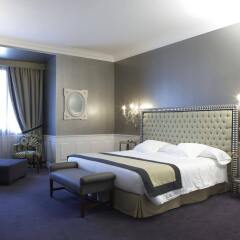 Carlton Hotel комната для гостей