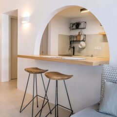 Отель 3 Caves Villa by Caldera Houses Греция, Остров Санторини - отзывы, цены и фото номеров - забронировать отель 3 Caves Villa by Caldera Houses онлайн удобства в номере