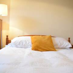 Апартаменты 1 Bedroom Apartment Near Angel Station Лондон комната для гостей фото 3