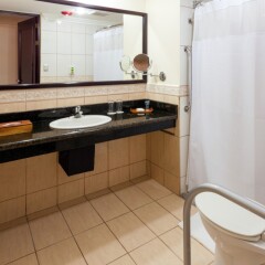 Отель Crowne Plaza San Jose Corobici ванная фото 2