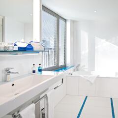 Отель Pestana Berlin Tiergarten ванная