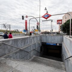 Отель Apartamento el Chato - Madrid гостиничный бар