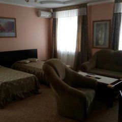 Гостиница Твой в Оренбурге отзывы, цены и фото номеров - забронировать гостиницу Твой онлайн Оренбург комната для гостей фото 4