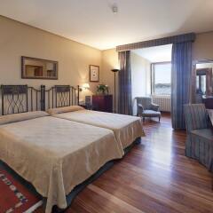 Отель Parador de Hondarribia Испания, Фуэнтеррабиа - отзывы, цены и фото номеров - забронировать отель Parador de Hondarribia онлайн комната для гостей фото 4