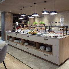 Отель Holiday Inn Rome- Eur Parco Dei Medici питание