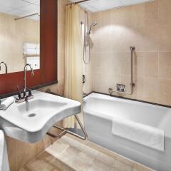 Hongqiao Jin Jiang Hotel (Formerly Sheraton Shanghai Hongqiao Hotel) ванная