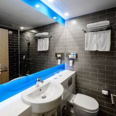 Гостиница Holiday Inn Express Moscow - Khovrino ванная фото 2