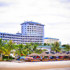 Grand Halong Hotel пляж