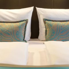 Motel One Brussels in Brussels, Belgium from 170$, photos, reviews - zenhotels.com guestroom photo 4