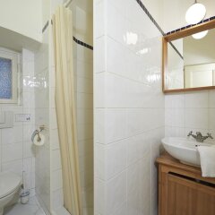 Отель Golden Apple Apartments Чехия, Прага - отзывы, цены и фото номеров - забронировать отель Golden Apple Apartments онлайн ванная фото 2