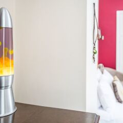 Отель Enchanting Home by Holloway Road Station удобства в номере