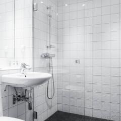 Отель Landvetter Airport Hotel Швеция, Харрида - отзывы, цены и фото номеров - забронировать отель Landvetter Airport Hotel онлайн ванная