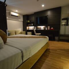 I Residence Hotel Silom сейф в номере