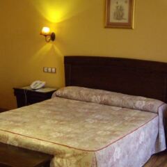 Hotel & Spa Maria Manuela сейф в номере