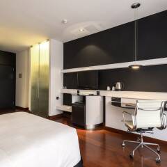 Отель Hilton Madrid Airport в номере