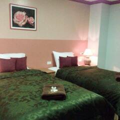 Silla Patong Hostel комната для гостей
