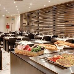 Hotel Ovest Пьяченца питание