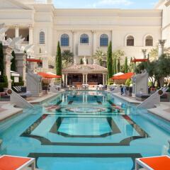 Отель Caesars Palace бассейн