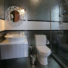 Отель Green Palace Hotel Болгария, Шумен - отзывы, цены и фото номеров - забронировать отель Green Palace Hotel онлайн ванная фото 2