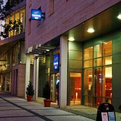 Отель Novotel Praha Wenceslas Square Прага вид на фасад