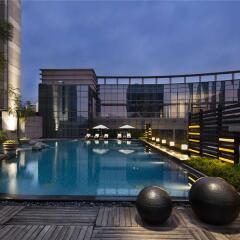 Отель Crowne Plaza Paragon Xiamen Китай, Сямынь - 2 отзыва об отеле, цены и фото номеров - забронировать отель Crowne Plaza Paragon Xiamen онлайн бассейн