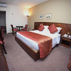 Madisson Hotel сейф в номере