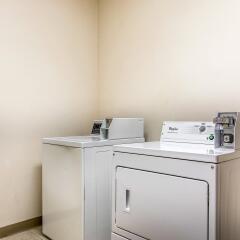 Отель Comfort Suites Effingham удобства в номере