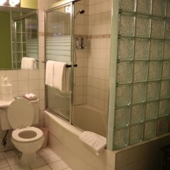 Отель Camilla House B&B Канада, Ванкувер - отзывы, цены и фото номеров - забронировать отель Camilla House B&B онлайн ванная