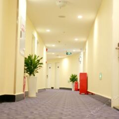 Отель 7 Days Inn (Rongchang Commercial Pedestrian Street)