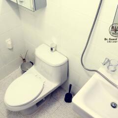 Отель Br. Guesthouse Hongdae Южная Корея, Сеул - отзывы, цены и фото номеров - забронировать отель Br. Guesthouse Hongdae онлайн ванная