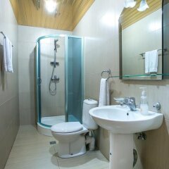 Отель One Way Hostel Sakharov Армения, Ереван - отзывы, цены и фото номеров - забронировать отель One Way Hostel Sakharov онлайн ванная фото 2