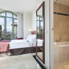 Отель Exe Laietana Palace ванная фото 2