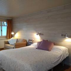 Отель Hostal D'eller Бельвер-де-Серданья комната для гостей фото 2