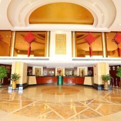 Royal Crown Hotel Цзиньюань интерьер отеля фото 2
