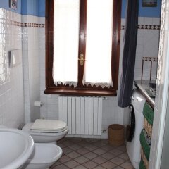 Отель Villa Gaia Италия, Сан-Мартино-Сиккомарио - отзывы, цены и фото номеров - забронировать отель Villa Gaia онлайн ванная