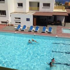 Отель Kokkinos Hotel Apartments Кипр, Протарас - отзывы, цены и фото номеров - забронировать отель Kokkinos Hotel Apartments онлайн бассейн