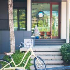 Отель Blu Monkey Bed & Breakfast Phuket Таиланд, Пхукет - отзывы, цены и фото номеров - забронировать отель Blu Monkey Bed & Breakfast Phuket онлайн с домашними животными