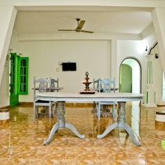 Отель Negombo Beach by Flipflop Hostels в номере