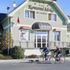 Hotel Komorni Hurka Хеб спортивное сооружение