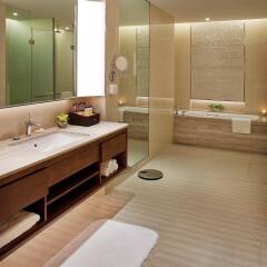 Апартаменты The Oct Harbour, Shenzhen - Marriott Executive Apartments спа фото 2
