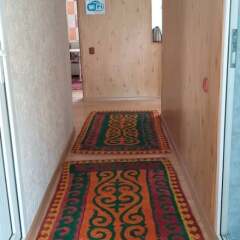 Отель Guest house Fatima Кыргызстан, Каракол - отзывы, цены и фото номеров - забронировать отель Guest house Fatima онлайн комната для гостей фото 5