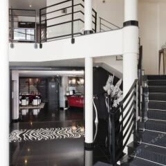 Hotel M банкомат