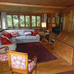 Отель Tree-Tops, Chalet комната для гостей