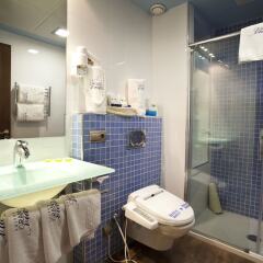 Отель Suites Gran Via 44 Apartahotel ванная