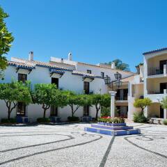Отель BlueBay Banús парковка