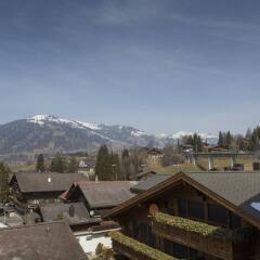 Отель Wander & Gourmet Hotel Bernerhof Швейцария, Гштад - отзывы, цены и фото номеров - забронировать отель Wander & Gourmet Hotel Bernerhof онлайн балкон